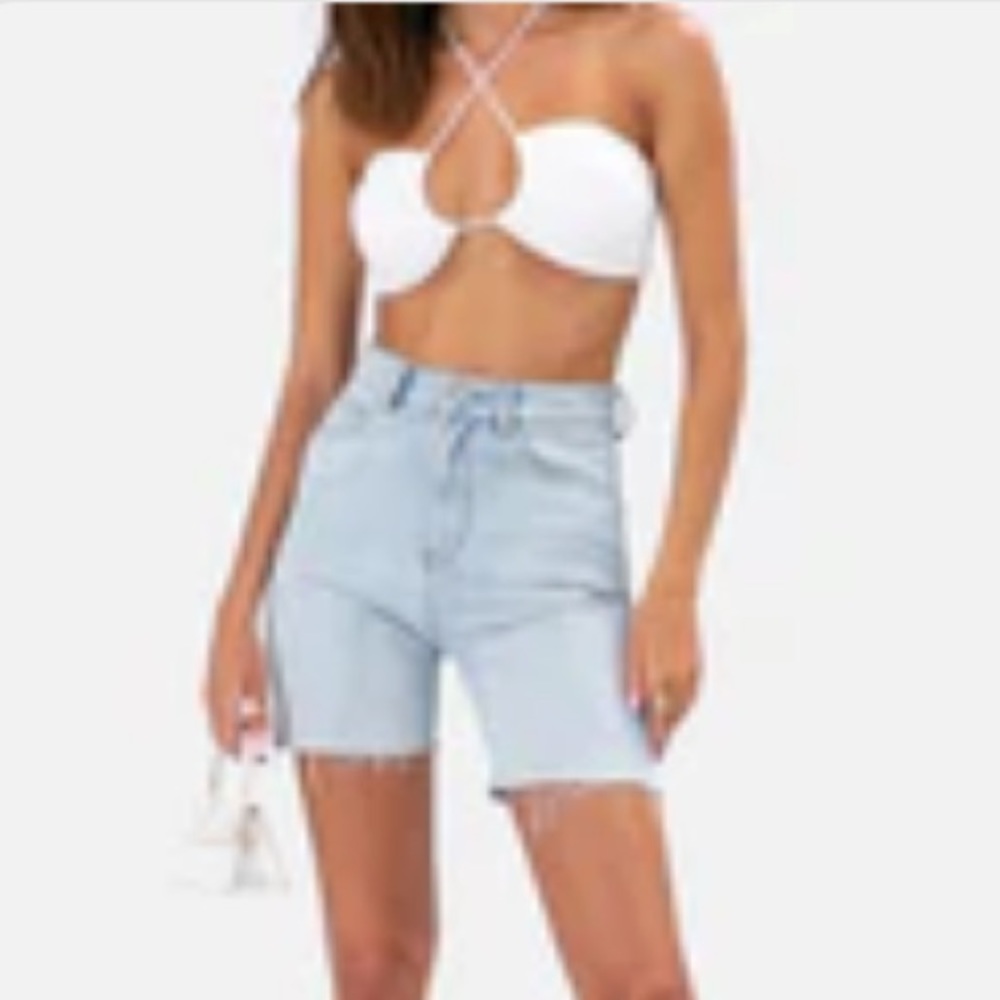 adika white cross front toe neck crop top